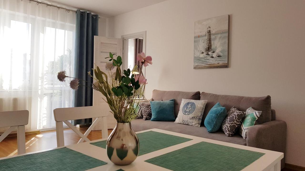 Apartament Z Garazem W Kolobrzeguアパートメント エクステリア 写真