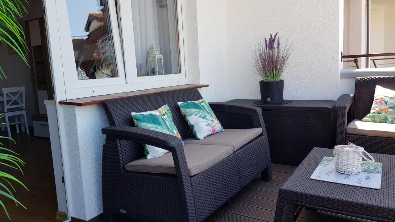 Apartament Z Garazem W Kolobrzeguアパートメント エクステリア 写真