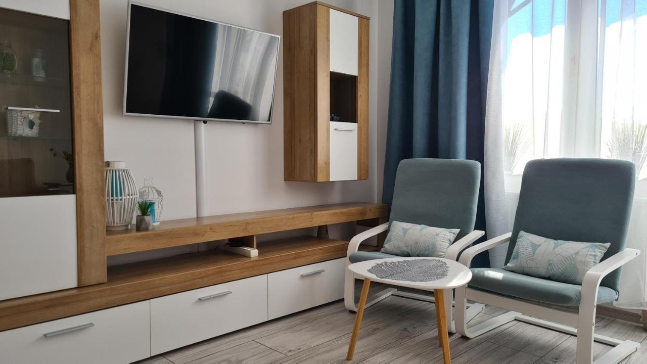 Apartament Z Garazem W Kolobrzeguアパートメント エクステリア 写真